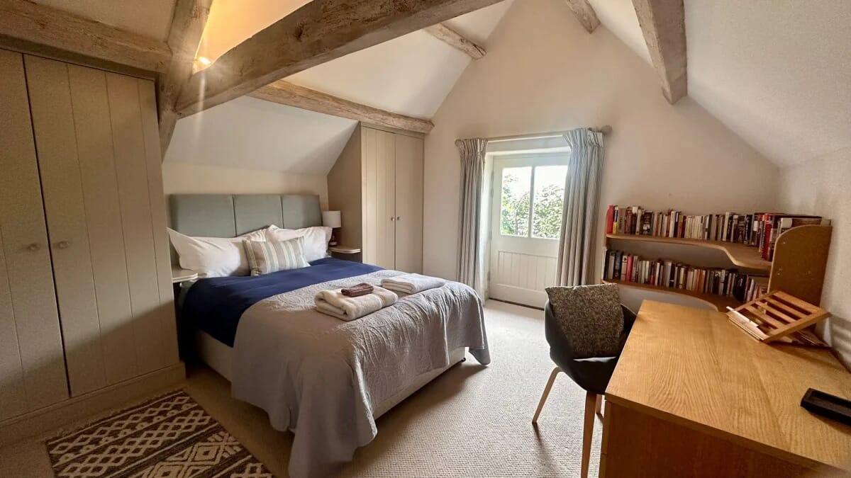 ewen mill bedroom