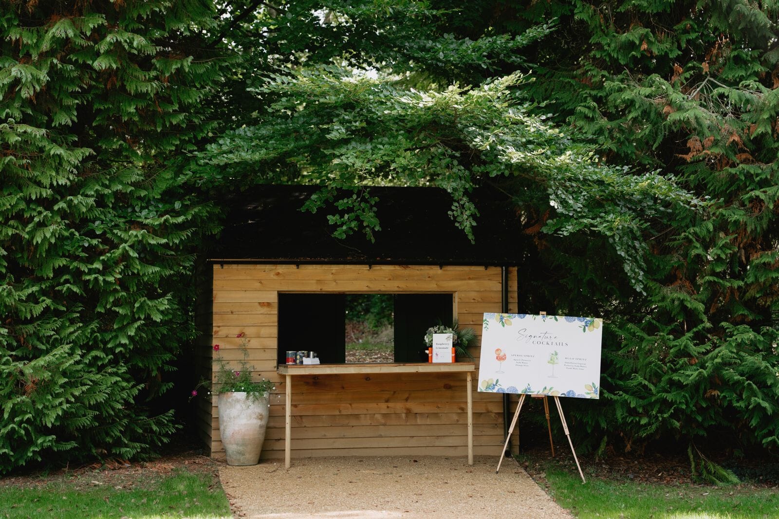 outside bar