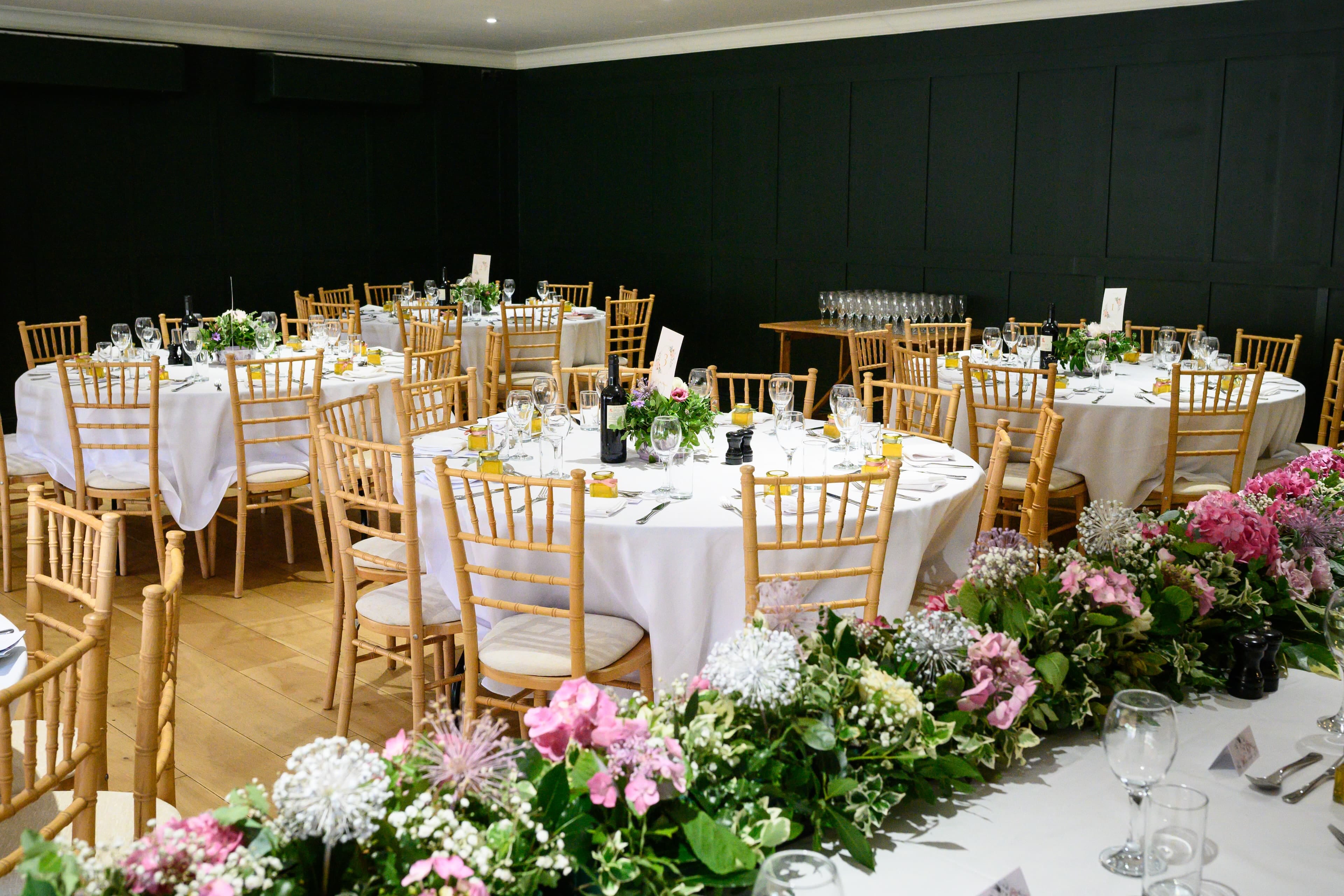 round table dining